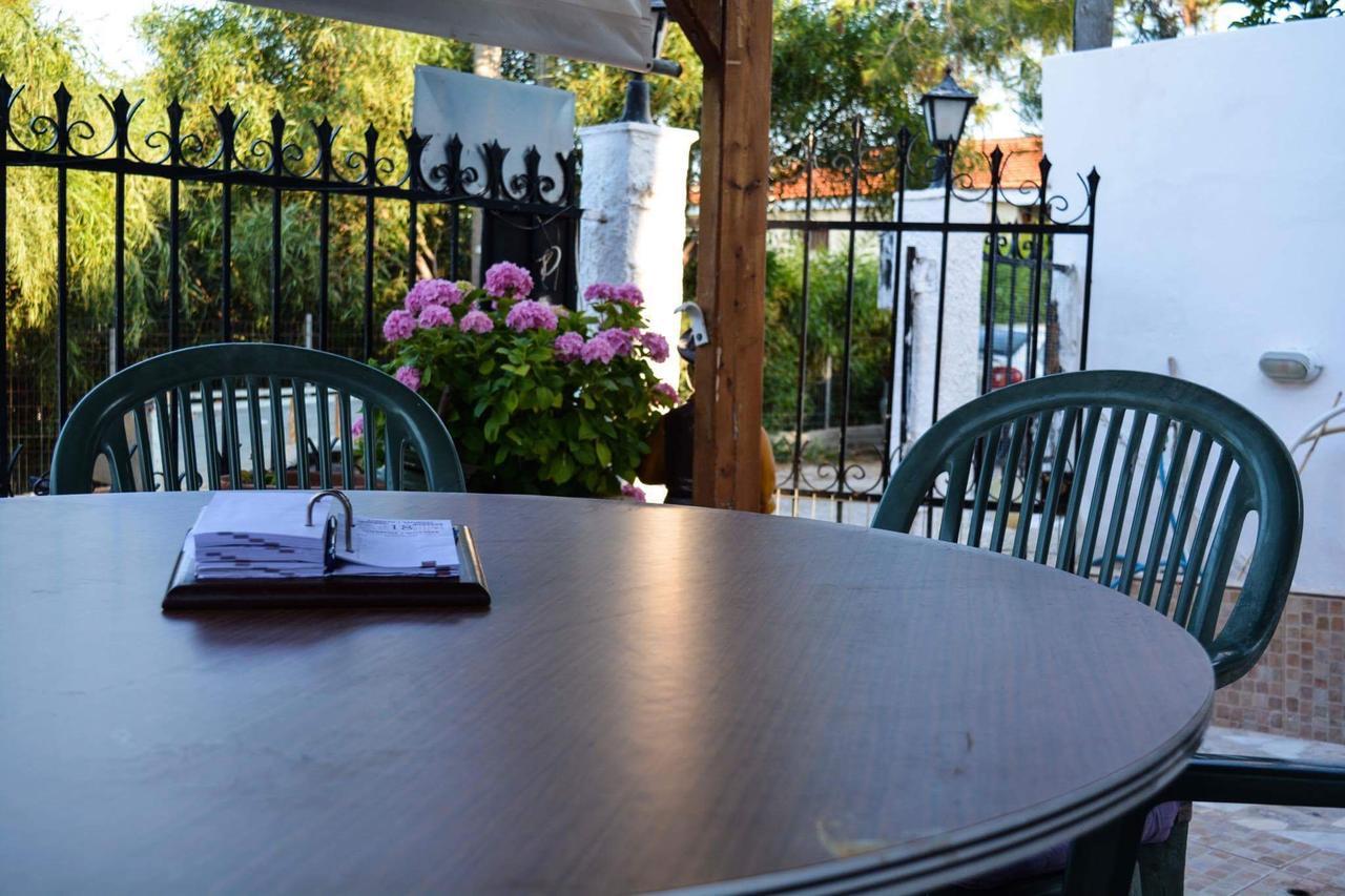 Sofia'S Sea View House Guest House Vravrona Exterior foto